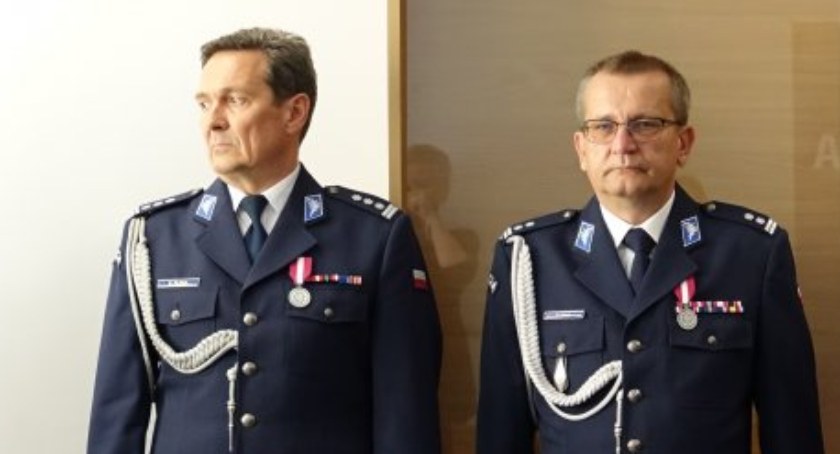O przejściu Edwarda Flagi (z lewej) na emeryturę mówiło się już od dłuższego czasu. Na stanowisku zastąpi go Krzysztof Urban, który pełnił już służbę w Nysie