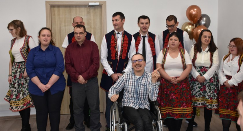 Podopieczni przygotowali występy artystyczne dla przybyłych gości