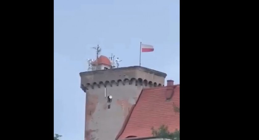 Klatka z filmu opublikowanego przez „Czy w Otmuchowie pada?” 