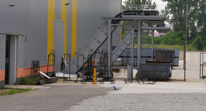 Badanie poziomu hałasu, wywoływanego przez zakład, zleciło Starostwo Powiatowe w Nysie