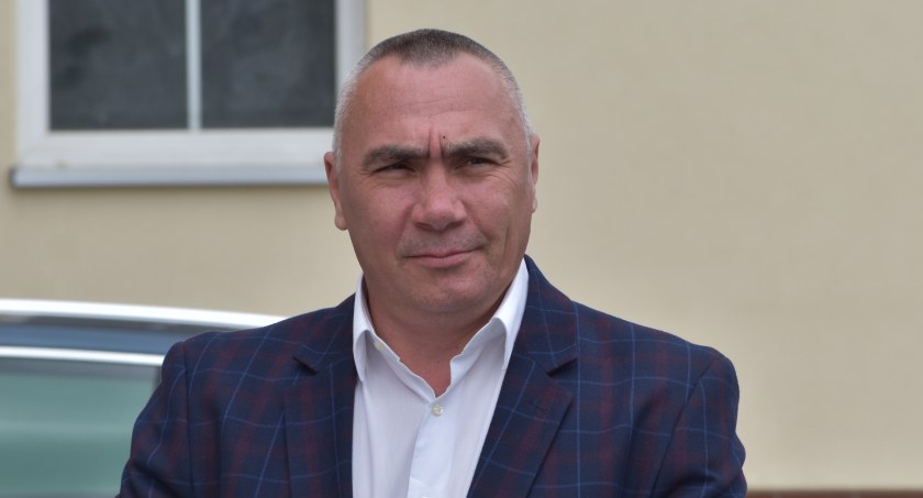Po kontroli NIK skarbnik Sebastian Salecki musiał oddać pieniądze, które otrzymał jako sygnalista 