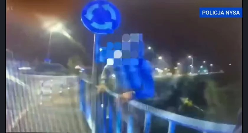 klatka z filmu - Policja Nysa