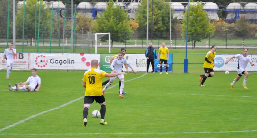 MKS Gogolin - Polonia Nysa 2:2. Przy piłce drużyna MKS-u Gogolin