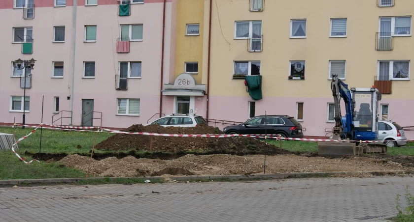 Śmieci będą się wysypywać na drogę, twierdzą mieszkańcy 