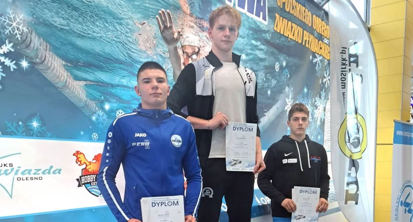 Jan Warchoł (pierwszy z prawej) na medalowym podium