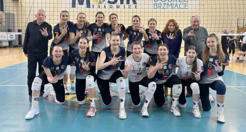 Tak wygląda szczęśliwy zespół NTSK AZS PANS Komunalnik Nysa po zwycięstwie nad liderem Silesią Volley Mysłowice 