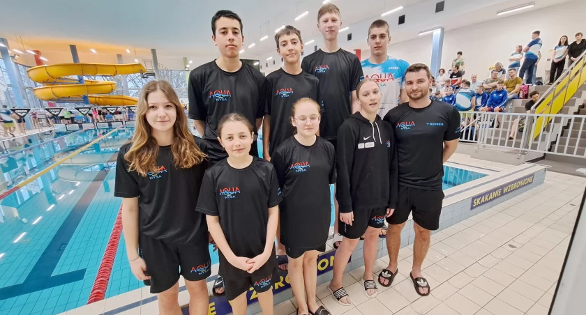 Klub Pływacki Aqua-Swim Nysa w pełnym składzie