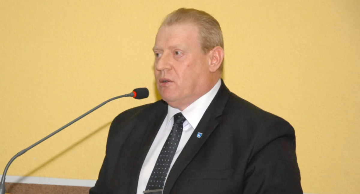 Burmistrz Janusz Wójcik nie krył rozgoryczenia doniesieniami w sprawie rezygnacji rządu z budowy zbiornika na terenie gminy Korfantów. Apel radnych w tej sprawie ma uzmysłowić rządzącym jak ważna jest to inwestycja