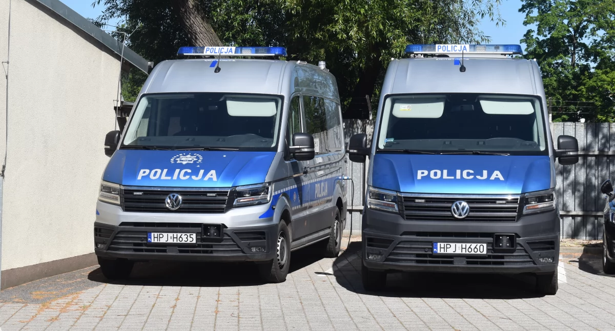 Policja , Skontrolowali ponad pojazdów - zdjęcie, fotografia