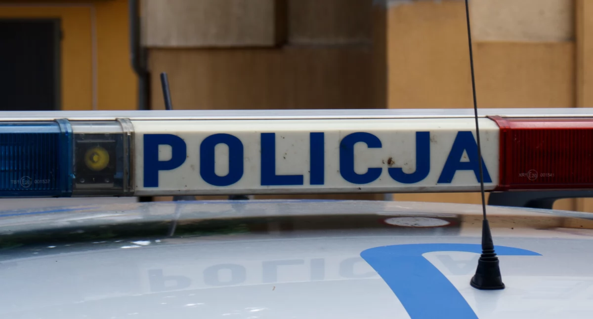 Policja , latek potrącił rowerzystkę - zdjęcie, fotografia