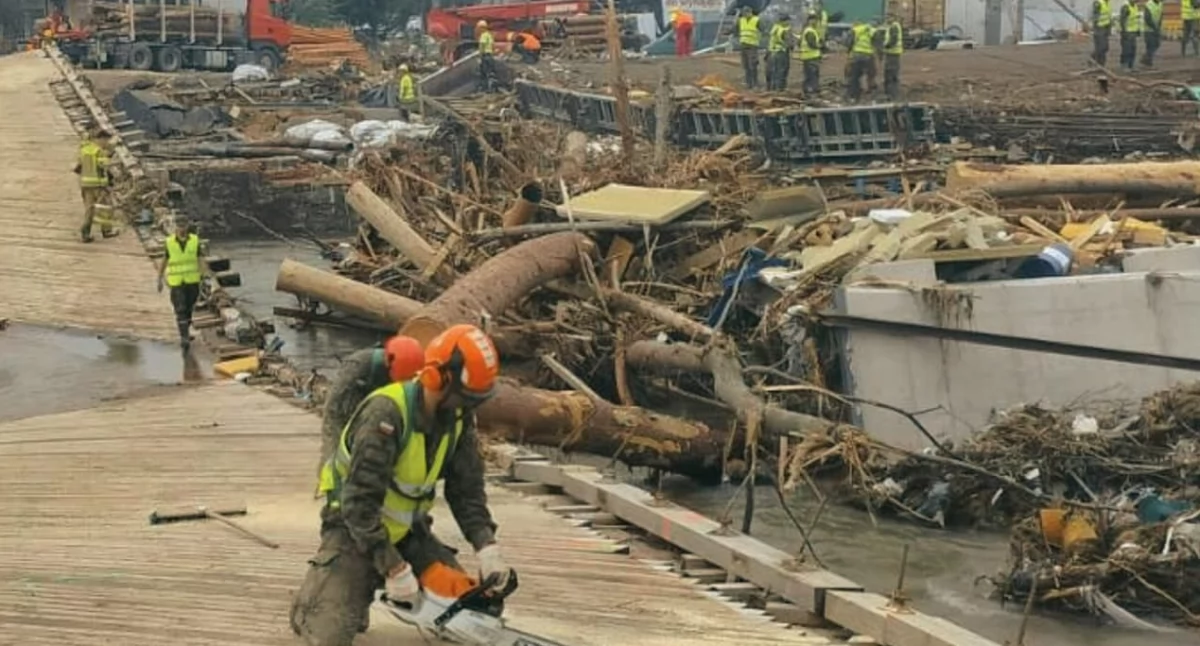 Samorząd, zmienią projekt mostu Głuchołazach łukowy - zdjęcie, fotografia