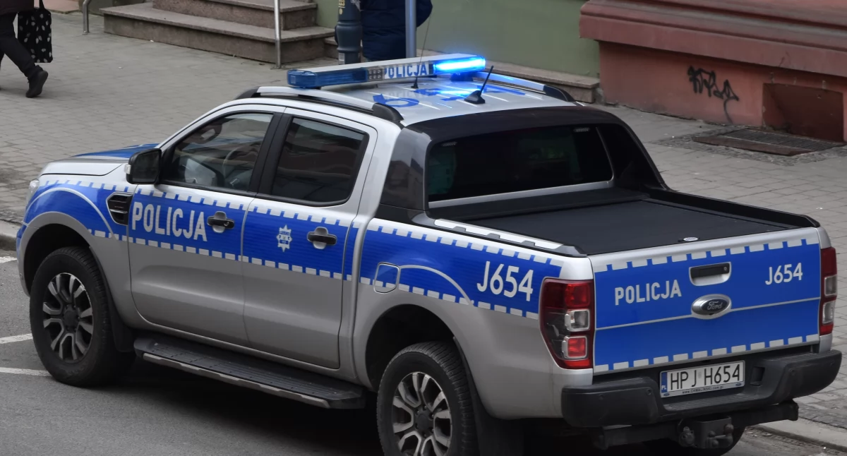 Policja , Kierowca wpływem alkoholu Policja sprawę - zdjęcie, fotografia