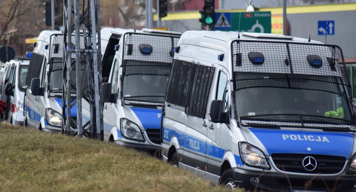 Policja , Złodziej Głuchołaz rękach policji - zdjęcie, fotografia