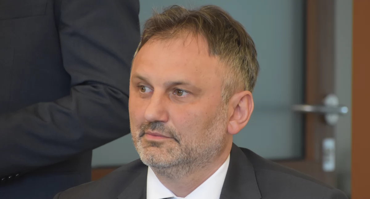 Samorząd, Były radny Najwyższej Izbie Kontroli Arkadiusz Kuglarz zmienił pracę - zdjęcie, fotografia