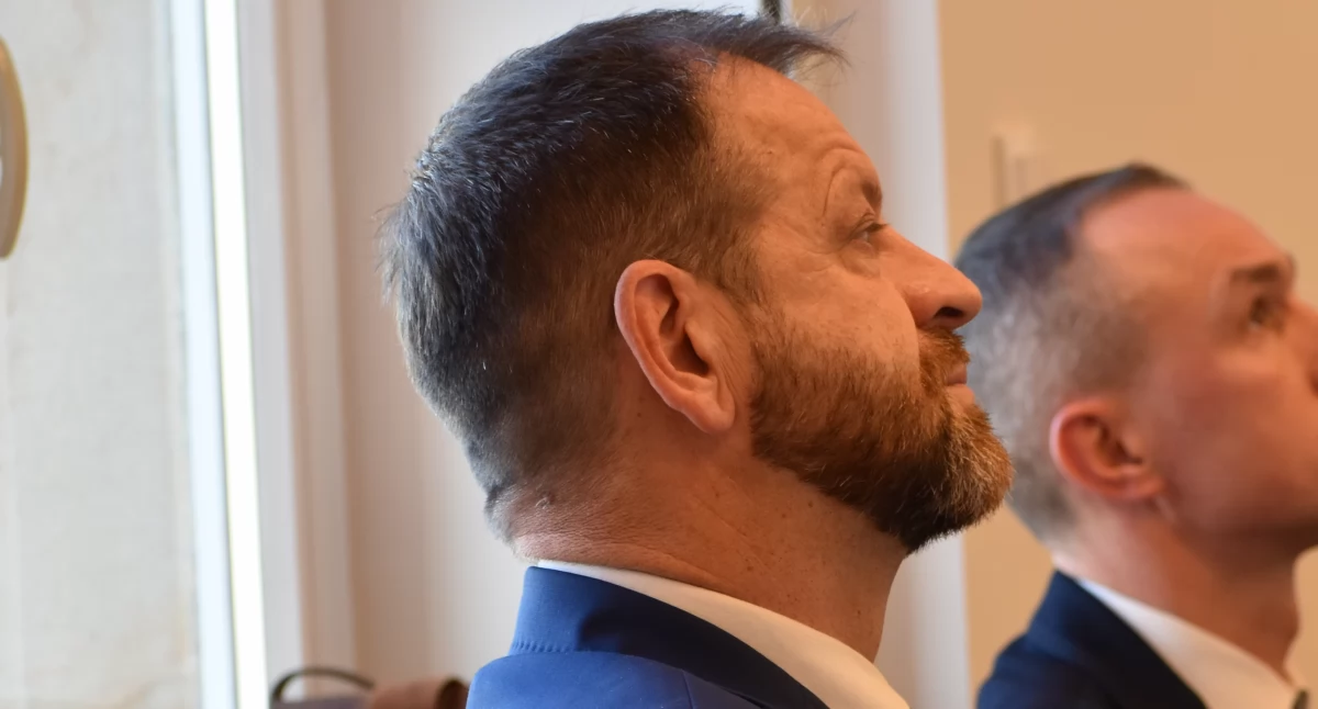 Kontrowersje, Audytu będzie Wniosek radnego Siwego odrzucony Przeciwko radni zatrudnieni Zelent Małgorzata Gruszka Damian Kwiatkowski - zdjęcie, fotografia