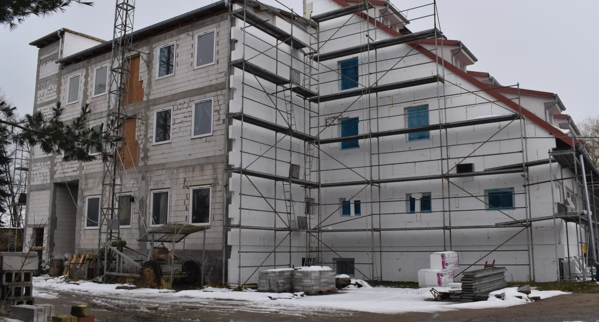 Sprawy społeczne, Chaos organizacyjny ogromny wzrost kosztów - zdjęcie, fotografia