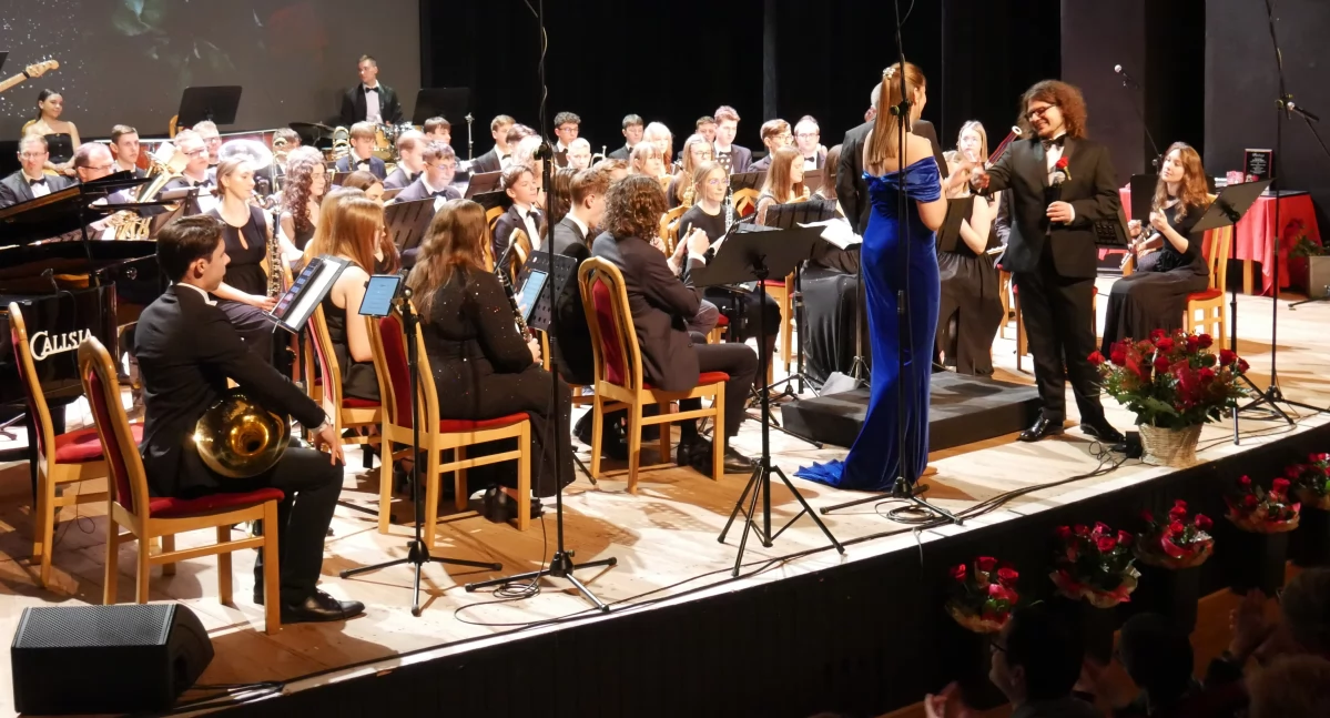 Ludzie, Charytatywny Koncert Noworoczny hospicjum powodzian - zdjęcie, fotografia
