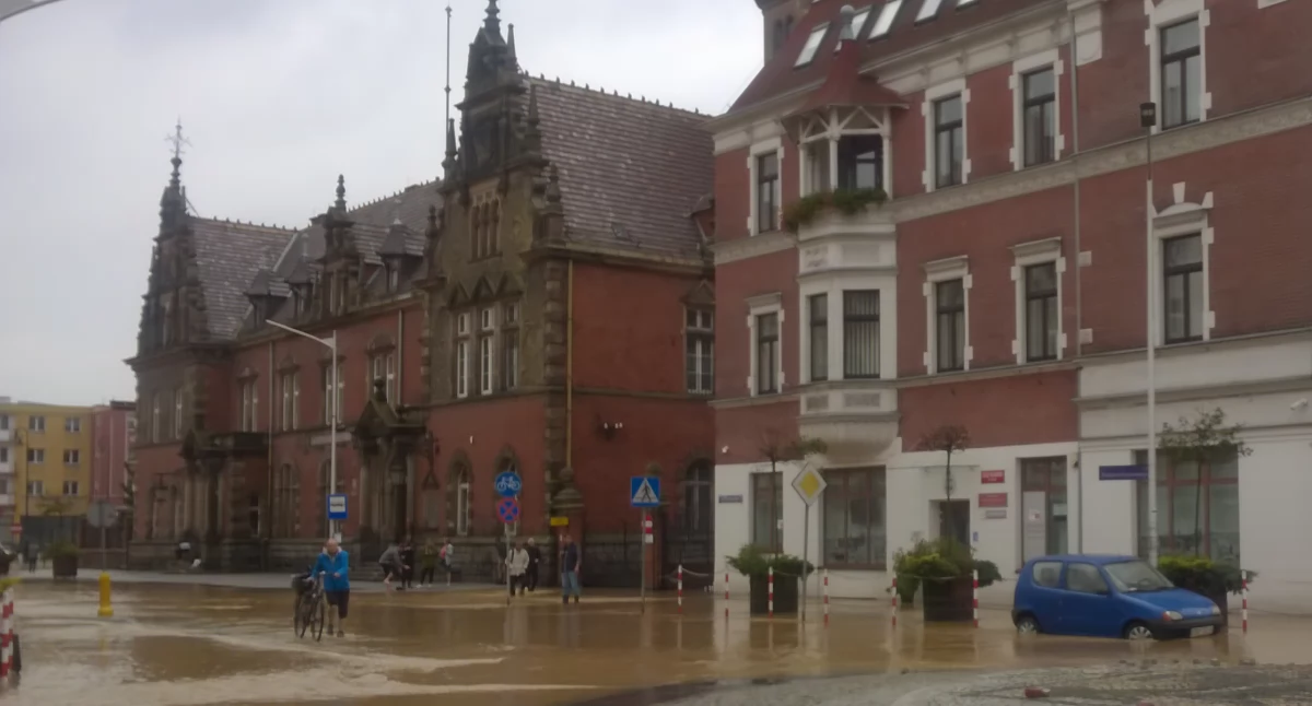 Kontrowersje, Pozwu zbiorowego przeciwko Wodom Polskim będzie  - zdjęcie, fotografia