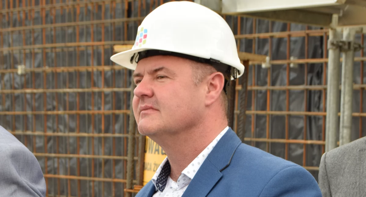 Kontrowersje, Prąd „Bogusia” Ludzie burmistrza założyli spółdzielnię energetyczną - zdjęcie, fotografia