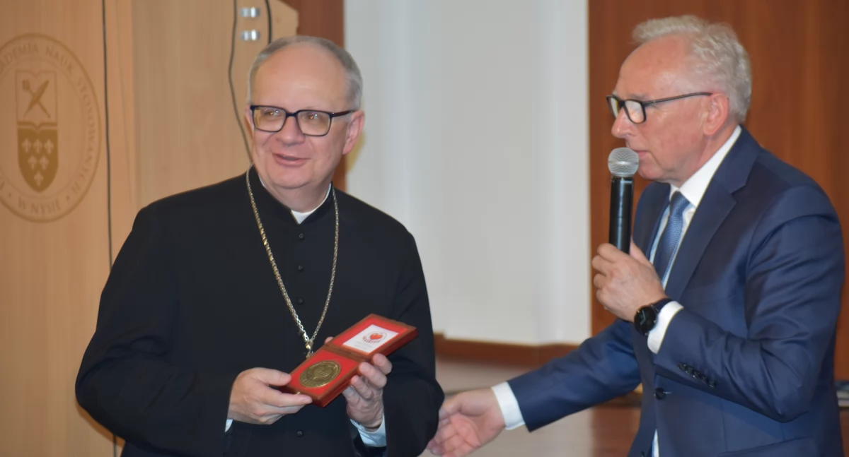 Sprawy społeczne, lecie Hospicjum Nysie - zdjęcie, fotografia