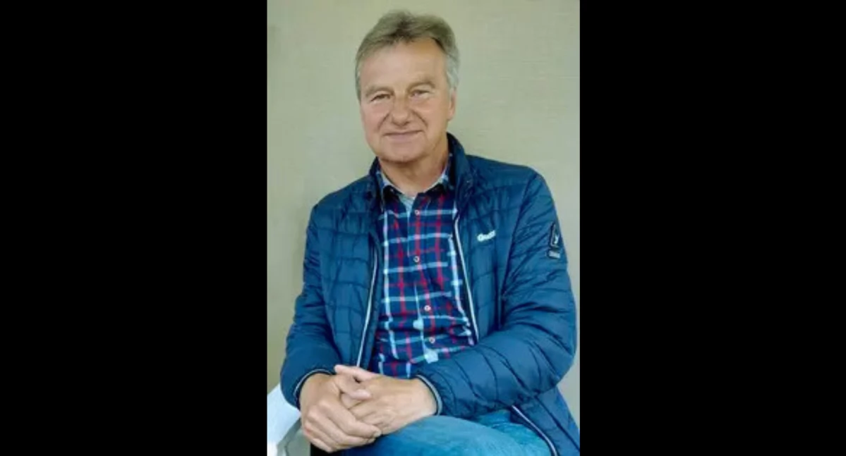 Piłka nożna, Zmarł Jarosław Studzizba Legendarny piłkarz Stali - zdjęcie, fotografia