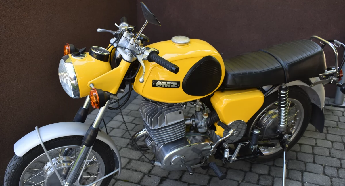 Kontrowersje, może zarejestrować motocyklu Przez rząd! - zdjęcie, fotografia