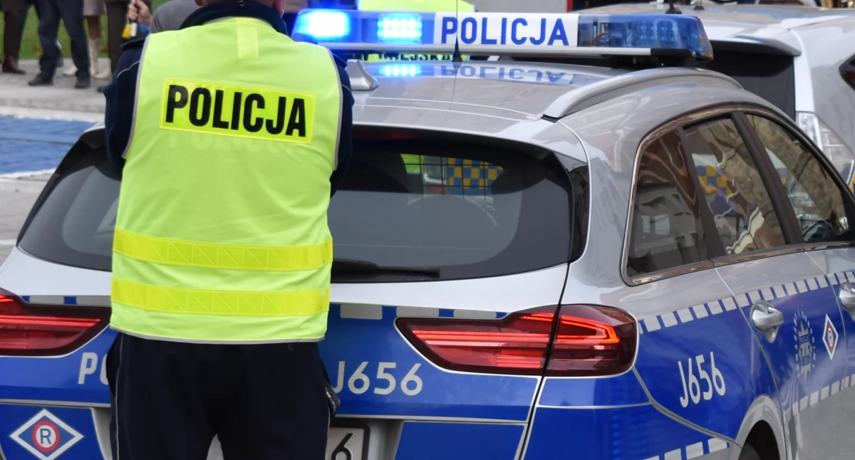 Policja , kopali wędkarza Trzech jednego - zdjęcie, fotografia