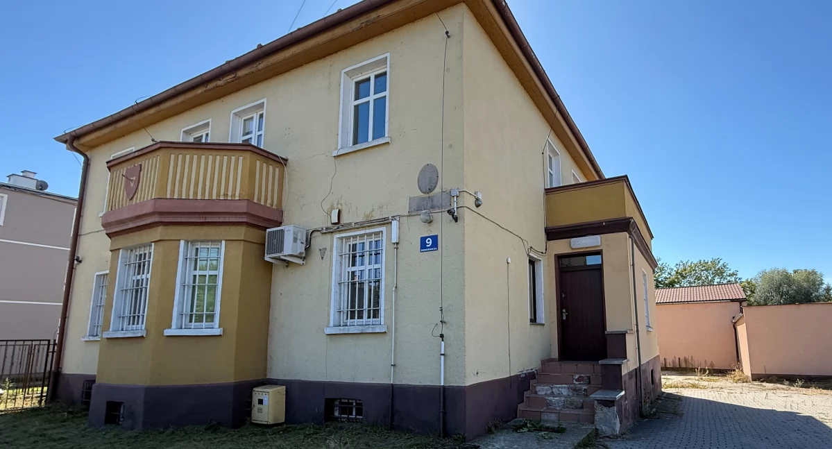 Policja , Była komenda policji straszy  - zdjęcie, fotografia