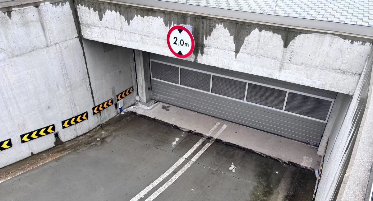 Kontrowersje, Parking podziemny Piastowskiej będzie schronem - zdjęcie, fotografia