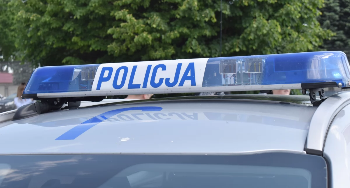 Policja , była miłość było oszustwo - zdjęcie, fotografia
