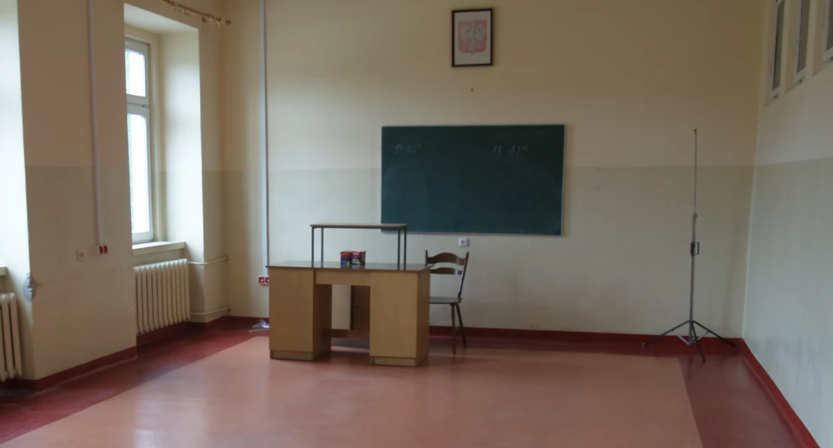 Kontrowersje, Skąd różnica szkołach Wyniki egzaminu ósmoklasisty budzą kontrowersje - zdjęcie, fotografia