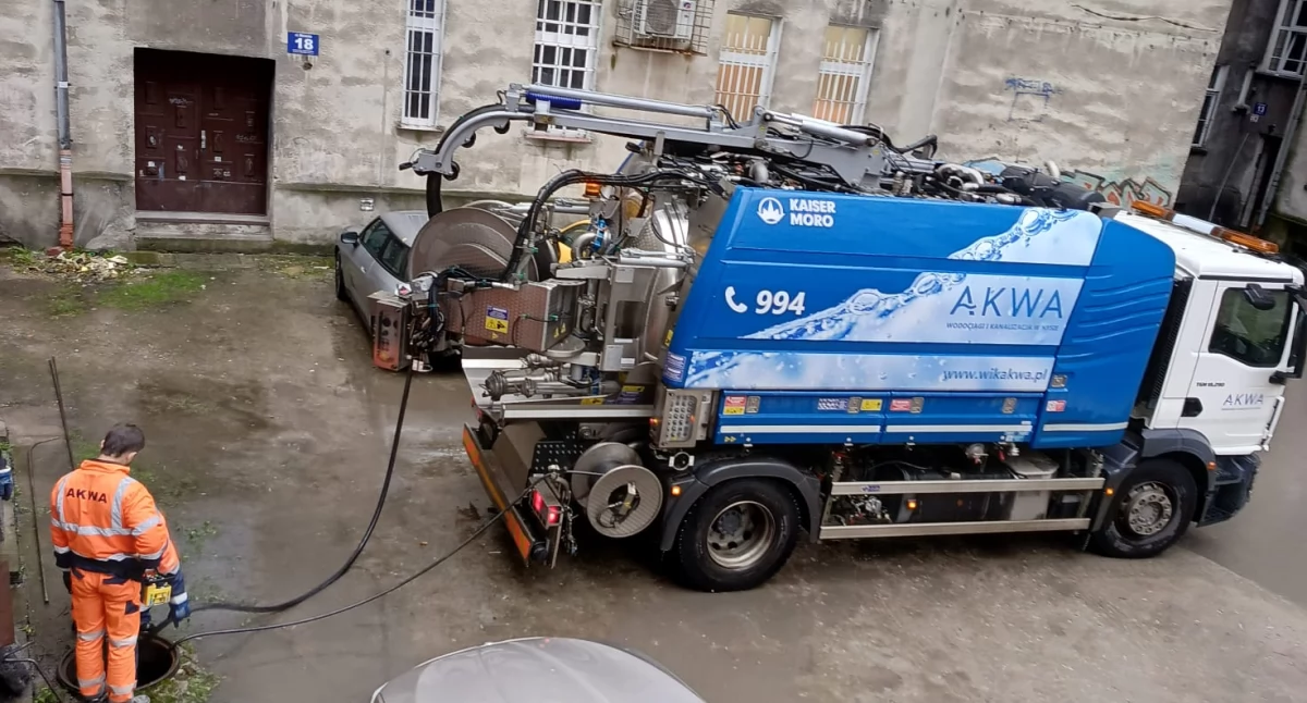 Kontrowersje, Nyskie kamienice grozy Boimy dojdzie nieszczęścia - zdjęcie, fotografia