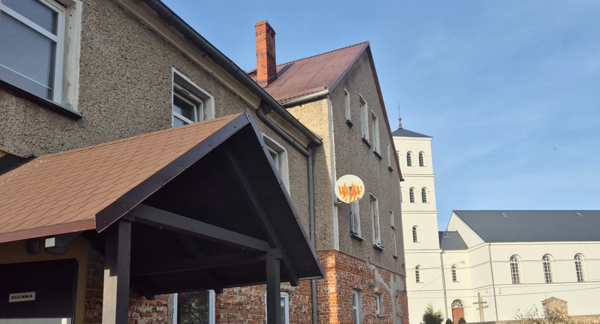 Sprawy społeczne, Pijany człowiek dalej człowiek Schronisko bezdomnych mężczyzn istnieje Jasienicy Górnej początku osiemdziesiątych - zdjęcie, fotografia