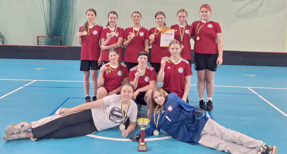 Mistrzynie województwa - SP nr 2 Nysa