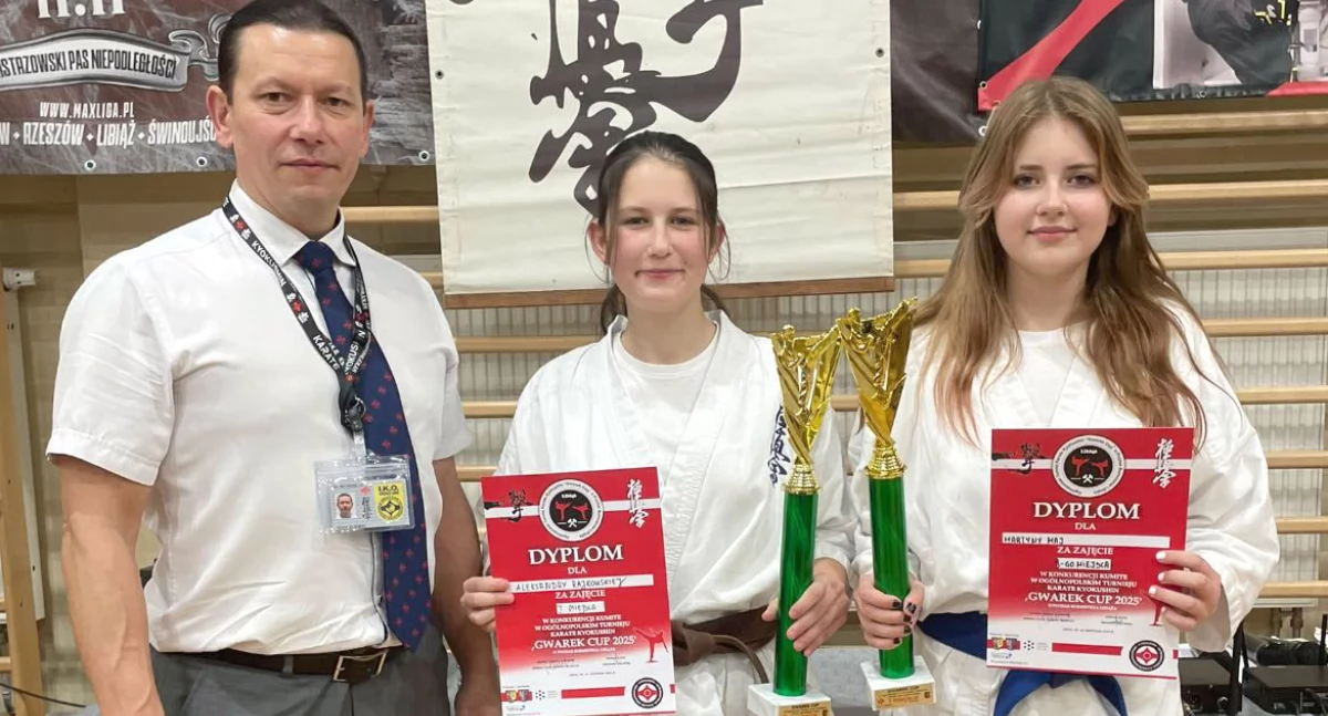 Sensei Piotr Rajkowski i jego podopieczne Aleksandra Rajkowska i Martyna Maj