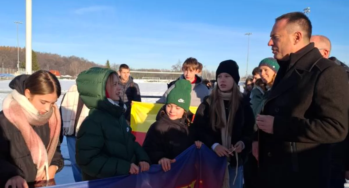 Samorząd, Odbudują stadion terenie zalewowym  - zdjęcie, fotografia