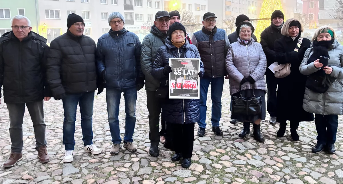 Historia, rocznica wprowadzenia stanu wojennego  - zdjęcie, fotografia