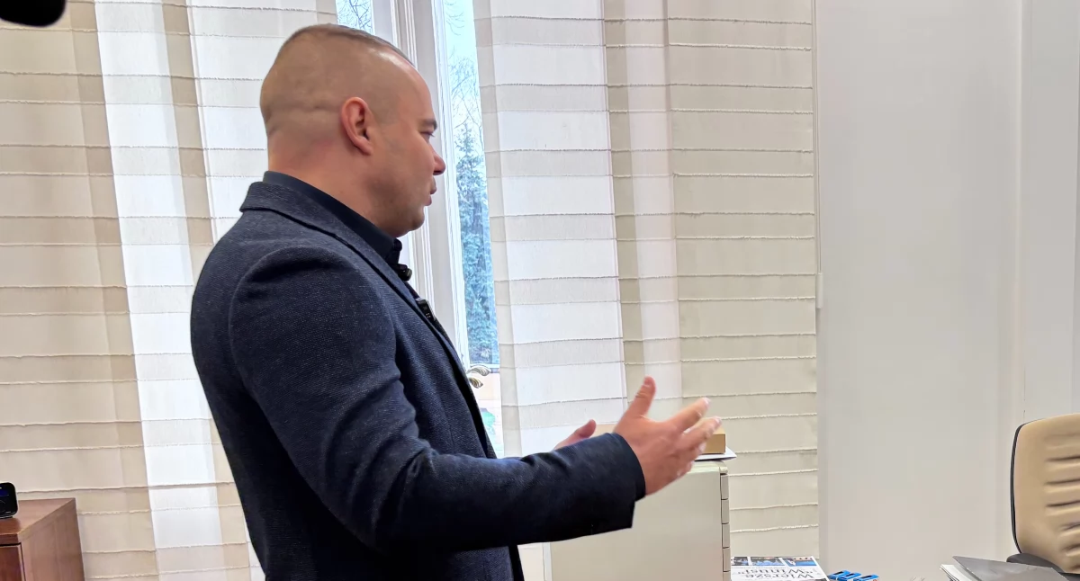 Kontrowersje, Dokumenty stół! Patrzy domaga ujawnienia kolejnych wydatków starostwa  - zdjęcie, fotografia