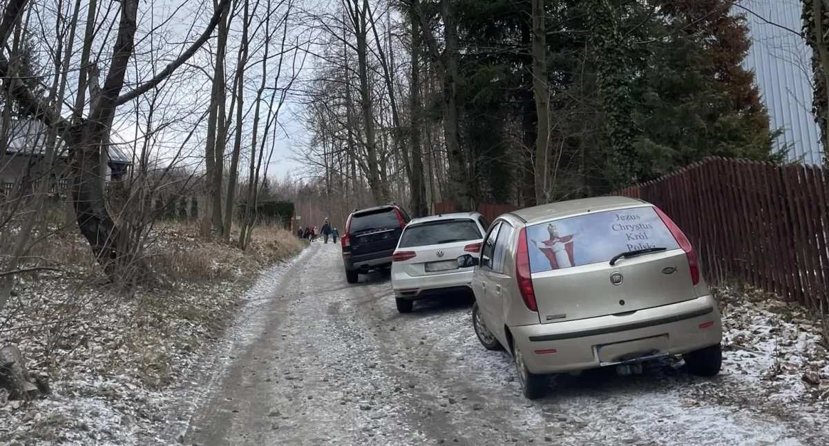 Samorząd, Deficyt miejsc parkingowych Kopą Biskupią - zdjęcie, fotografia