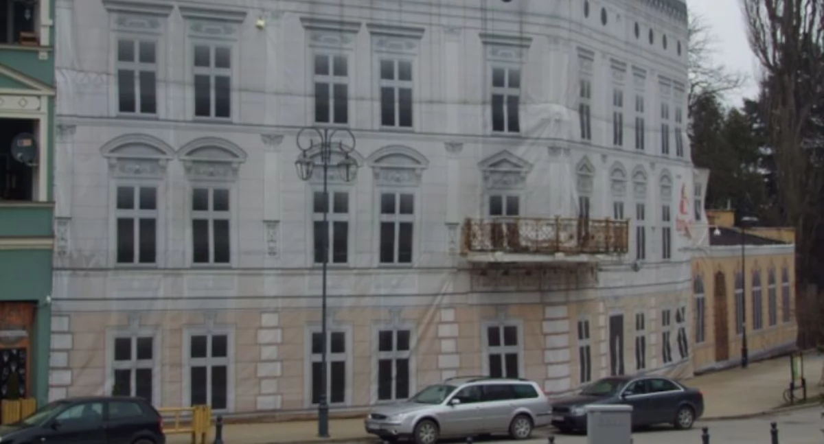 Kontrowersje, Miał remont ruiny właściciela Polonii Głuchołazach - zdjęcie, fotografia