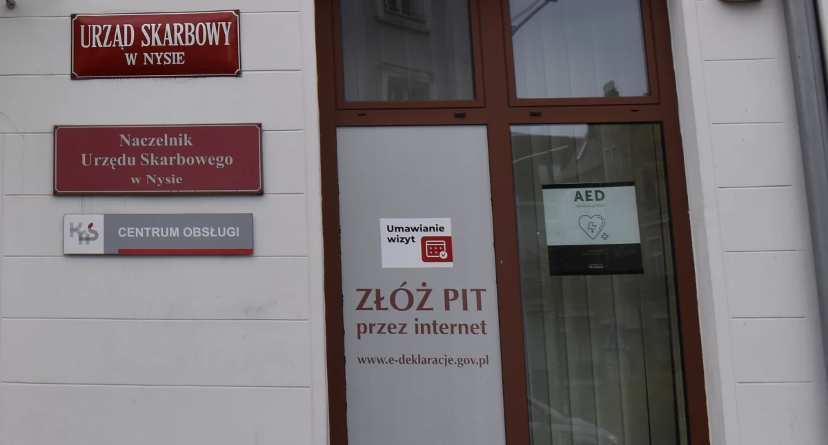 Interwencje, daleko Urzędu Skarbowego druki trzeba iść Otmuchowską - zdjęcie, fotografia