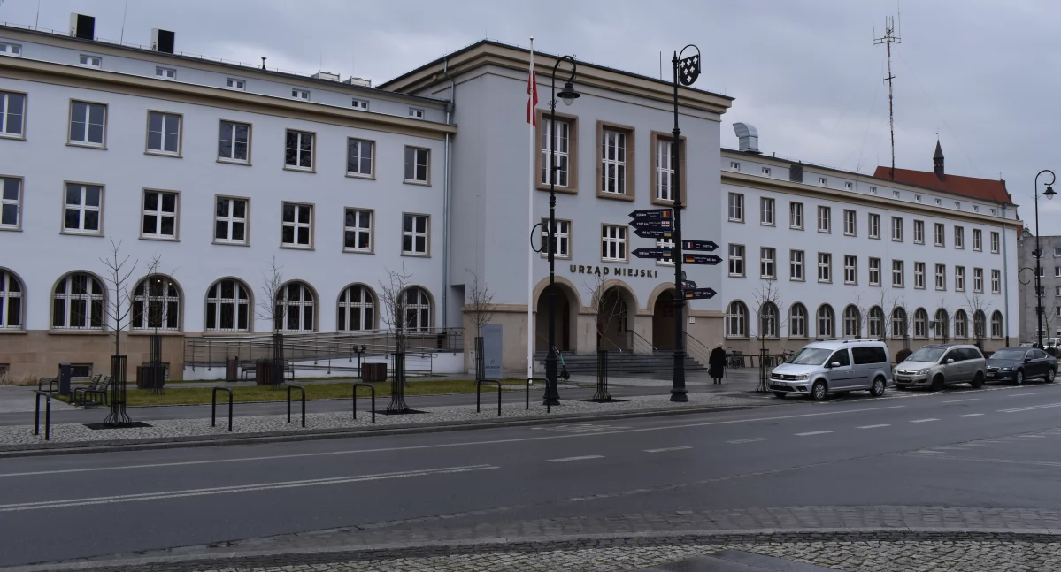 Samorząd, Znowu było chętnych gminne działki - zdjęcie, fotografia
