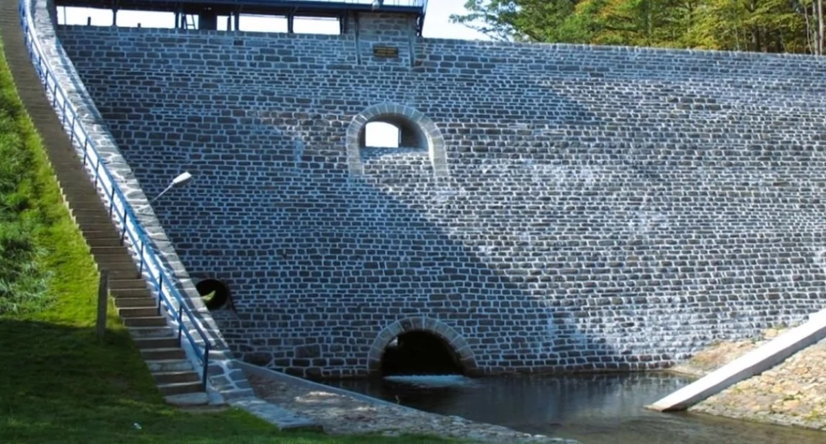 Pozostałe, Będzie remont Jarnołtówku - zdjęcie, fotografia