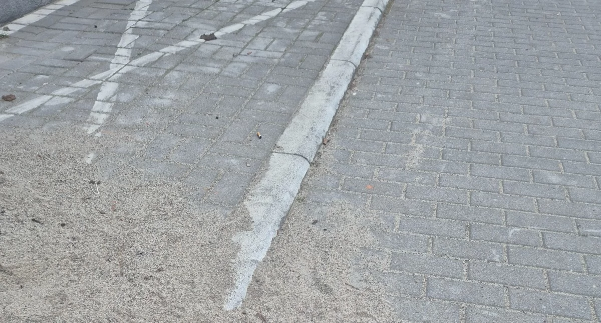 Kontrowersje, Brudny problem zimie - zdjęcie, fotografia