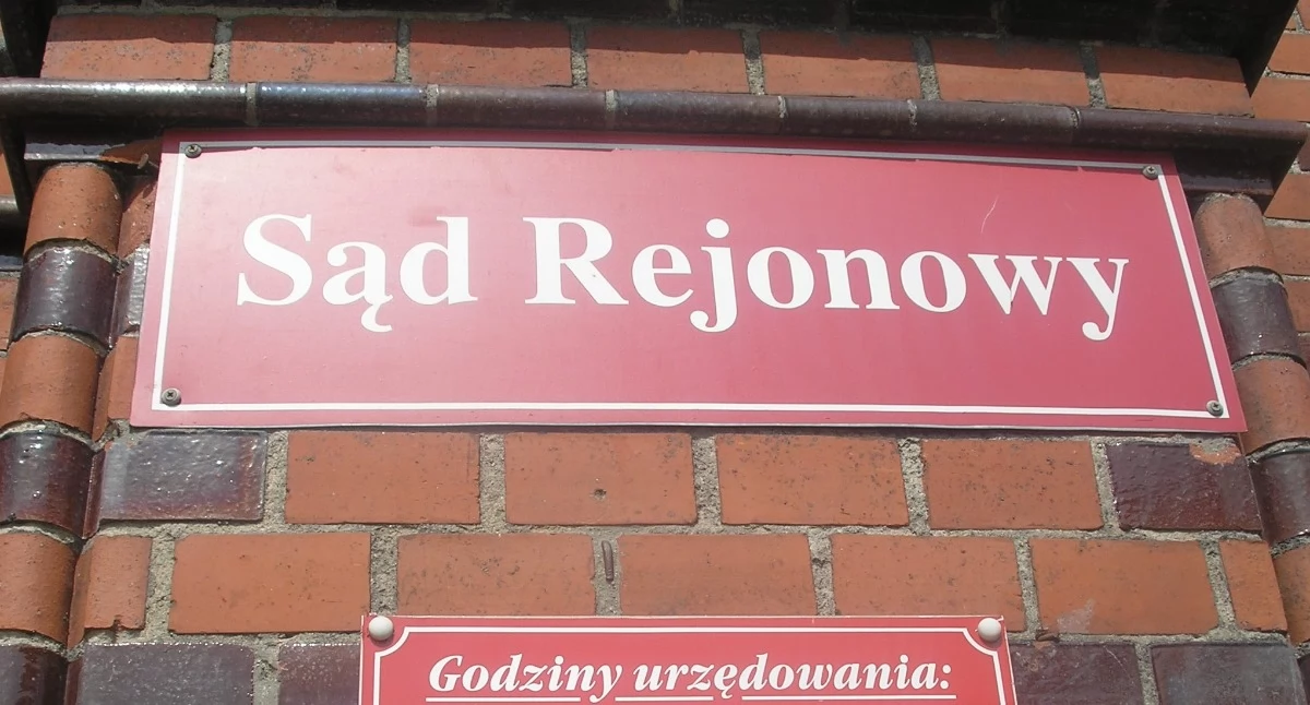 Sąd i prokuratura, stronie prokuratury sprawie 68–letniego nauczyciela jednej nyskich szkół - zdjęcie, fotografia