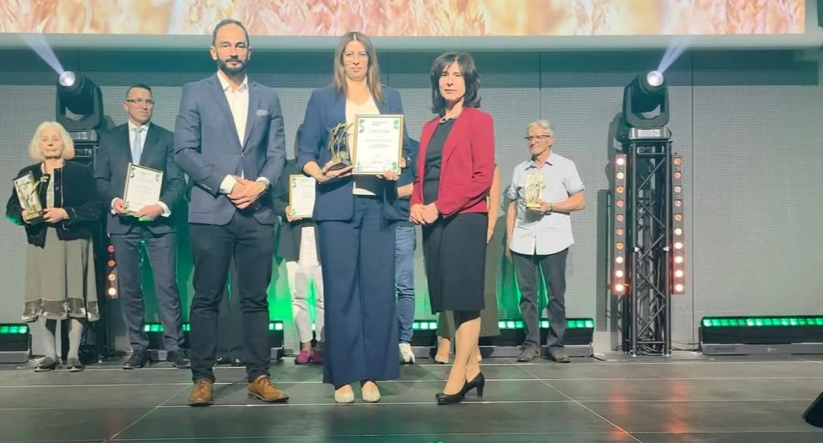 Ludzie, Agroturystyka Paweł Guźlowie Korfantowa drugim miejscu Polsce - zdjęcie, fotografia