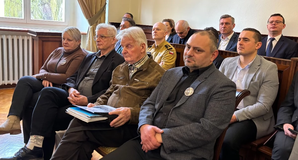 Piotr Trembecki, inicjator akcji „Tak dla kanału ulgi! Tak dla bezpieczeństwa Głuchołaz!” nie krył swojego rozczarowania dokumentem przygotowanym przez Wody Polskie