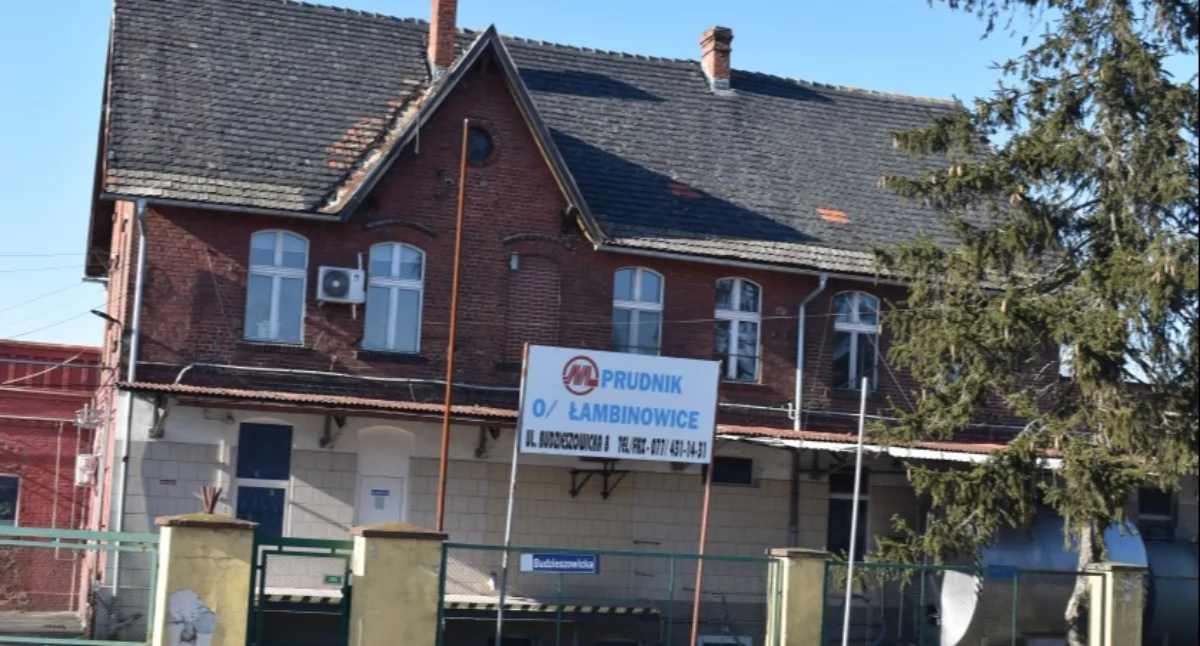 Kontrowersje, Definitywny koniec spółdzielni mleczarskiej Prudniku - zdjęcie, fotografia