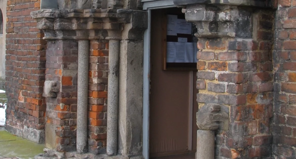 Powiat Nyski, Pieniądze remont zabytków Powiecie Nyskim - zdjęcie, fotografia