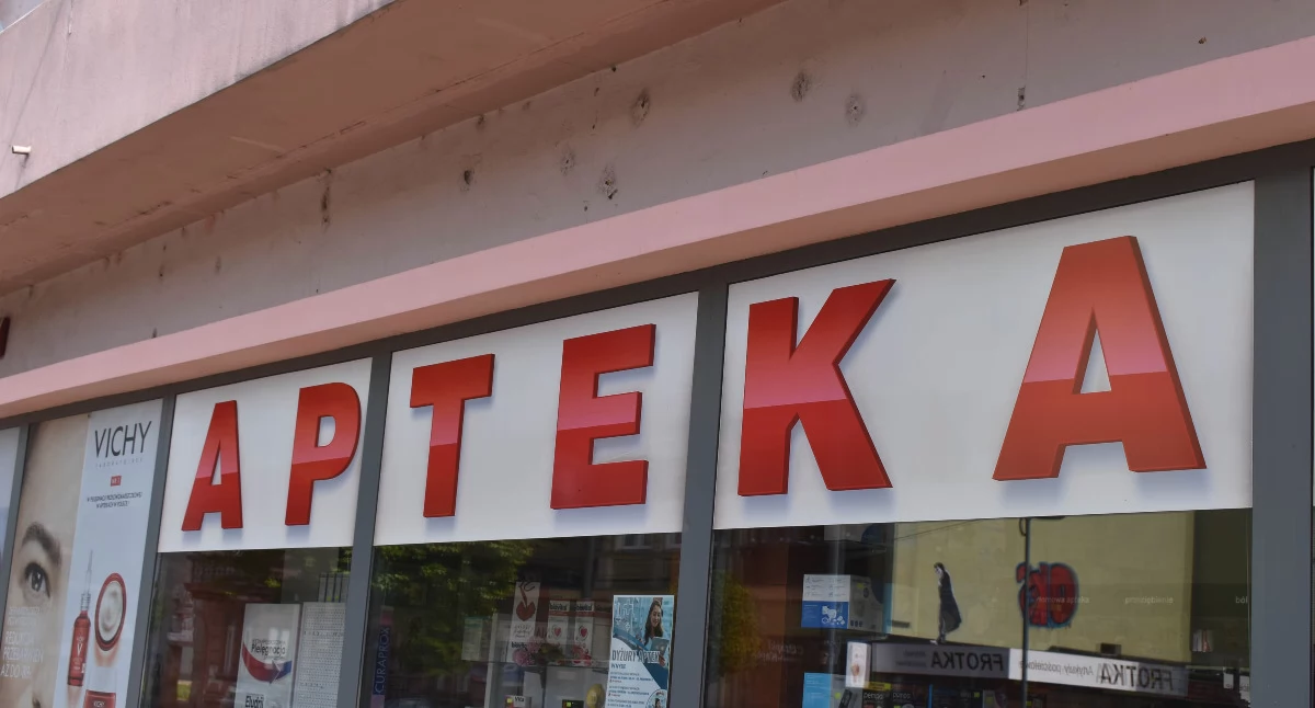 Opieka społeczna, będą nocne dyżury aptek - zdjęcie, fotografia